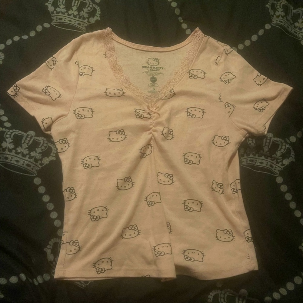 Pale pink Hello Kitty baby tee